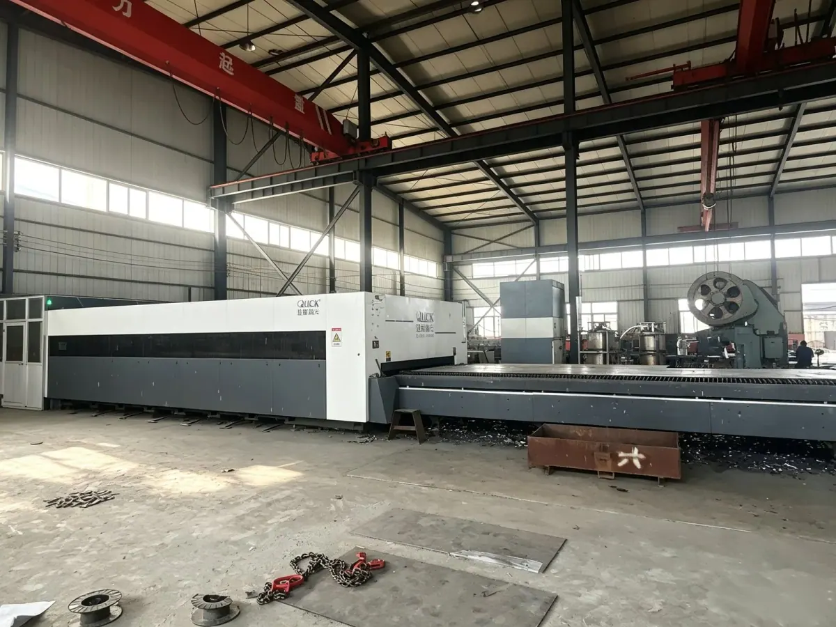 Fiber laser cutter