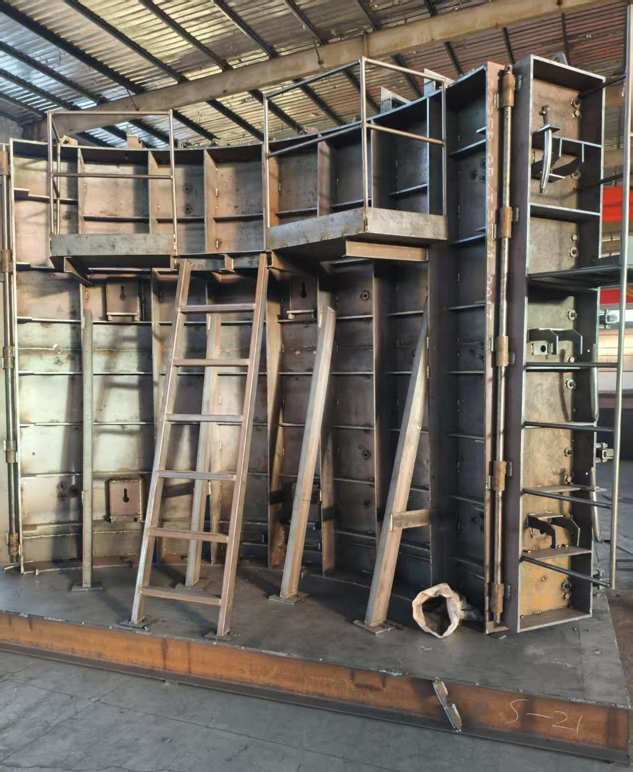 Curved Wind Turbine Foundation & Concrete Hybrid Tower Steel Formwork for Onshore & Offshore Wind Farm
